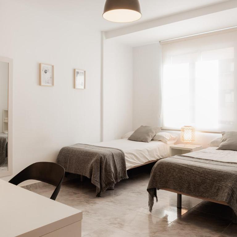 Apartamentos FV Flats Valencia - Mestalla 5 - Three-Bedroom Apartment - 2nd Floor - 13