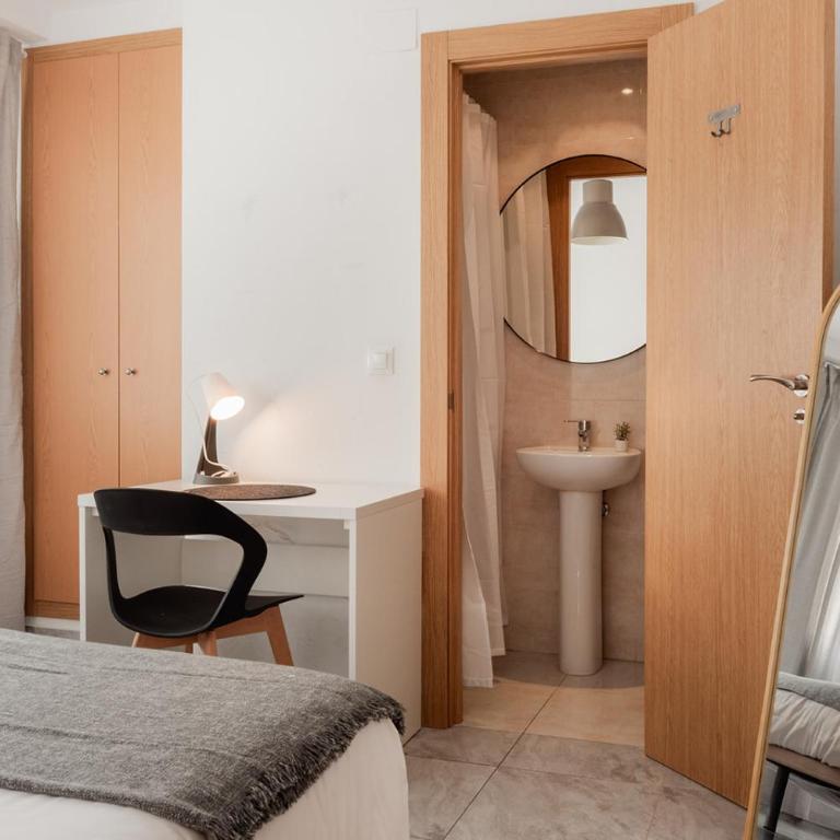Apartamentos FV Flats Valencia - Mestalla 5 - Three-Bedroom Apartment - 2nd Floor - 10