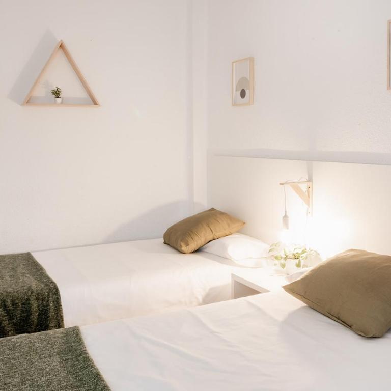 Apartamentos FV Flats Valencia - Mestalla 5 - Three-Bedroom Apartment - 3rd Floor - 15