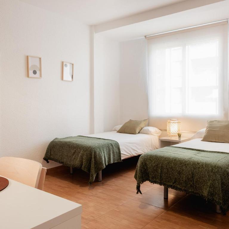 Apartamentos FV Flats Valencia - Mestalla 5 - Three-Bedroom Apartment - 3rd Floor - 8