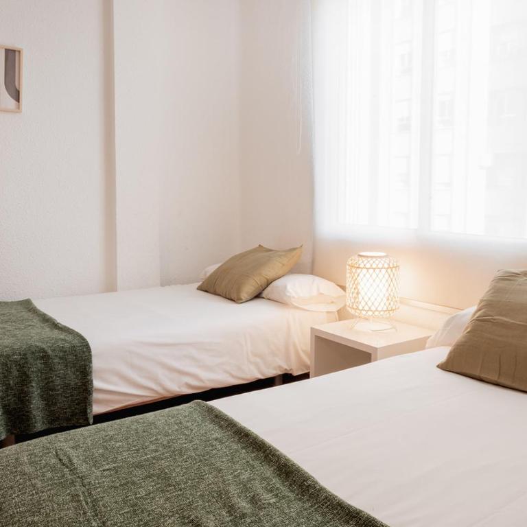 Apartamentos FV Flats Valencia - Mestalla 5 - Three-Bedroom Apartment - 3rd Floor - 11