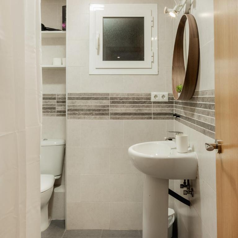 Apartamentos FV Flats Valencia - Mestalla 5 - Three-Bedroom Apartment - 4th Floor - 27