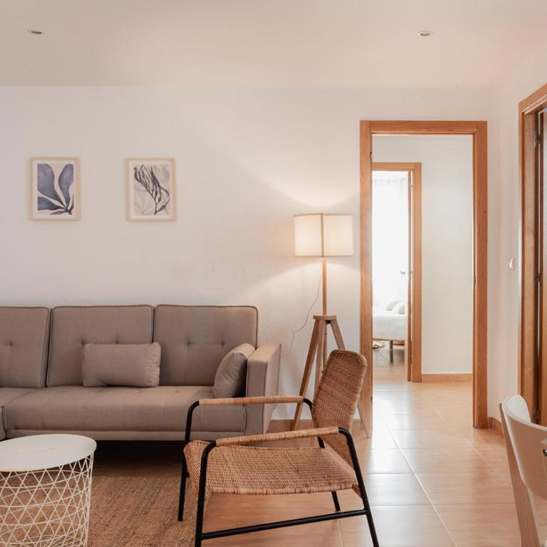 Apartamentos FV Flats Valencia - Mestalla 5 - Three-Bedroom Apartment - 4th Floor - 6