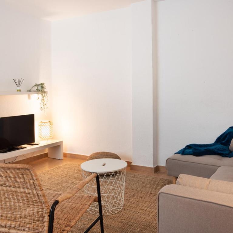 Apartamentos FV Flats Valencia - Mestalla 5 - Three-Bedroom Apartment - 4th Floor - 3
