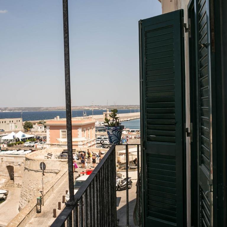 4 Balconi House-San Gregorio palazzo unico vista mare - Casa con 2 Camere da Letto - 39