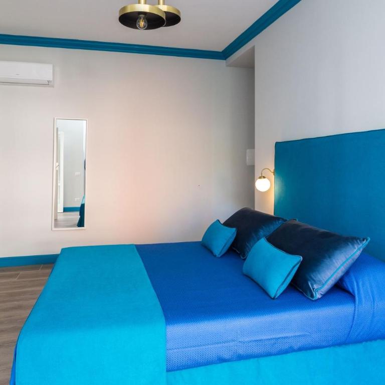Sorrento Pool&Suites - Triple Room - 1