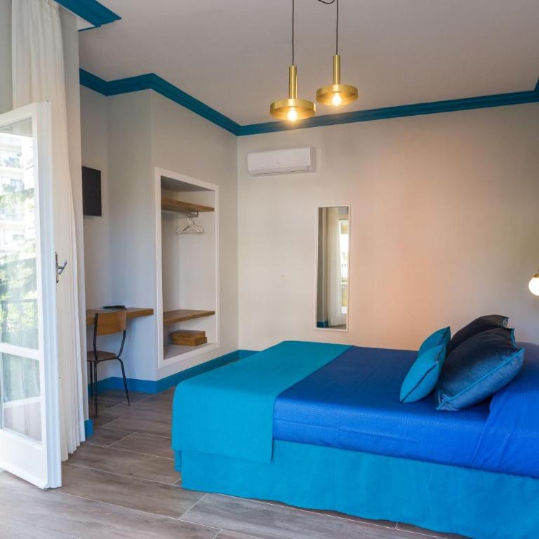 Sorrento Pool&Suites - Triple Room - 4
