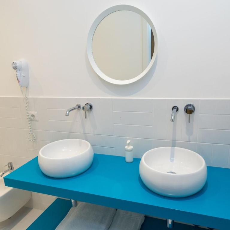Sorrento Pool&Suites - Triple Room - 5
