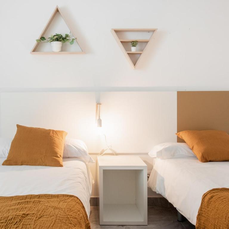 Apartamentos FV Flats Valencia - Mestalla 5 - Three-Bedroom Apartment - 15