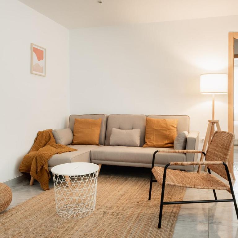 Apartamentos FV Flats Valencia - Mestalla 5 - Three-Bedroom Apartment - 1