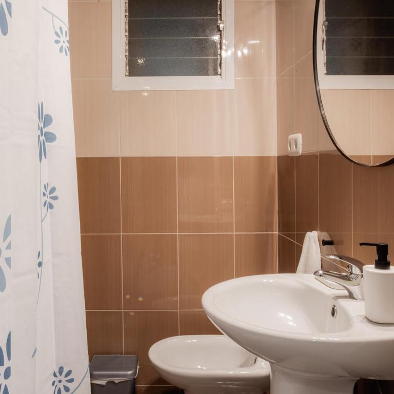 Apartamentos FV Flats Valencia - Mestalla 7 - Three-Bedroom Apartment - 5th Floor - 28