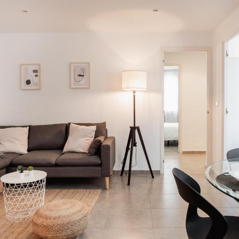 Apartamentos FV Flats Valencia - Mestalla 7 - Three-Bedroom Apartment - 3rd Floor - 2