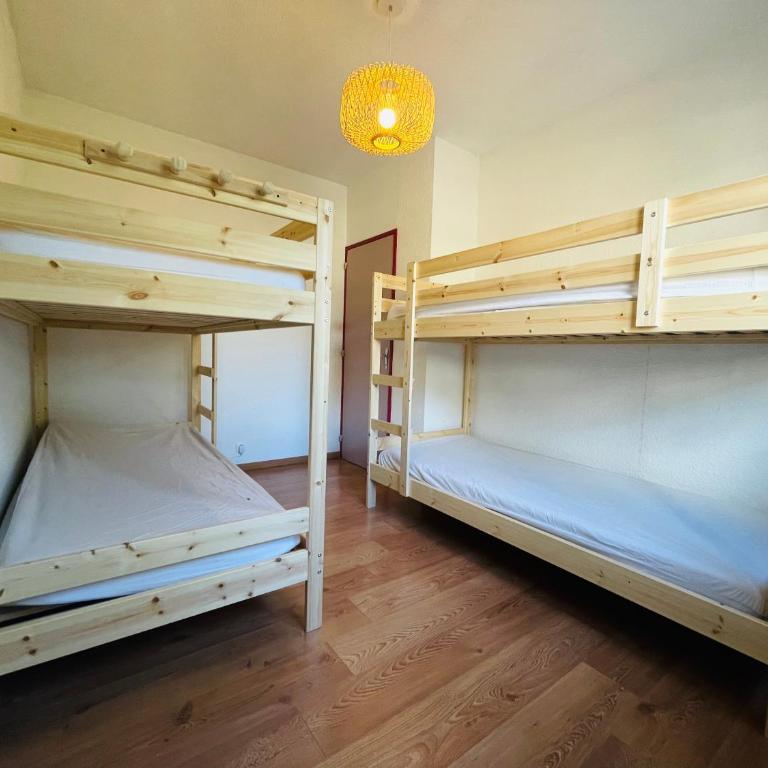 Appartement rénové à 200m de la plage + garage - Appartement 2 Chambres - 9