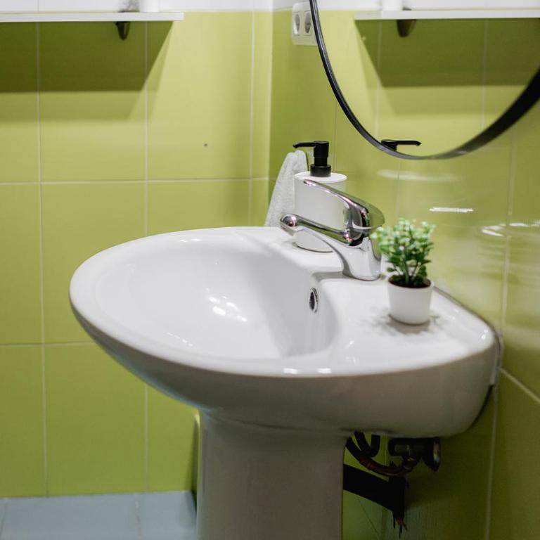 Apartamentos FV Flats Valencia - Mestalla 7 - Three-Bedroom Apartment - 3rd Floor - 35