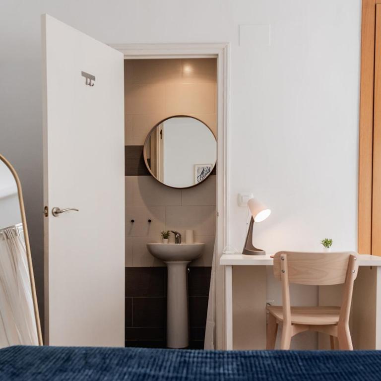 Apartamentos FV Flats Valencia - Mestalla 7 - Three-Bedroom Apartment - 4th Floor - 21