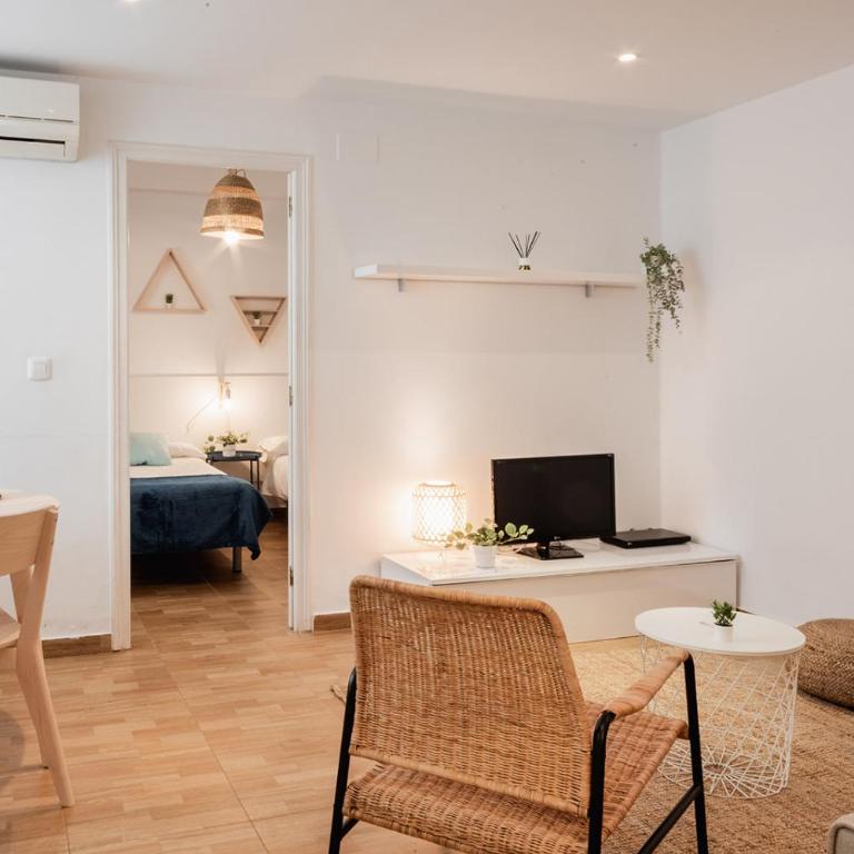 Apartamentos FV Flats Valencia - Mestalla 7 - Three-Bedroom Apartment - 4th Floor - 8