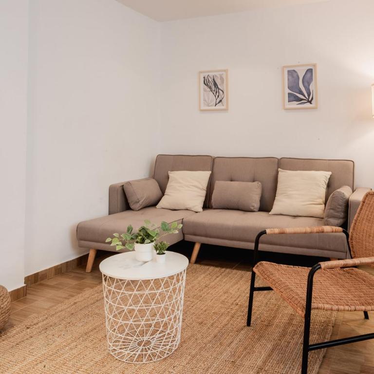 Apartamentos FV Flats Valencia - Mestalla 7 - Three-Bedroom Apartment - 4th Floor - 4