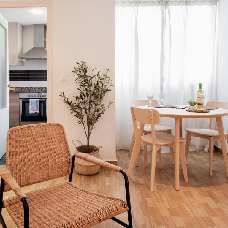 Apartamentos FV Flats Valencia - Mestalla 7 - Three-Bedroom Apartment - 4th Floor - 7