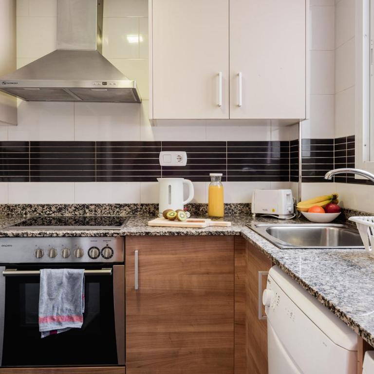 Apartamentos FV Flats Valencia - Mestalla 7 - Three-Bedroom Apartment - 4th Floor - 14