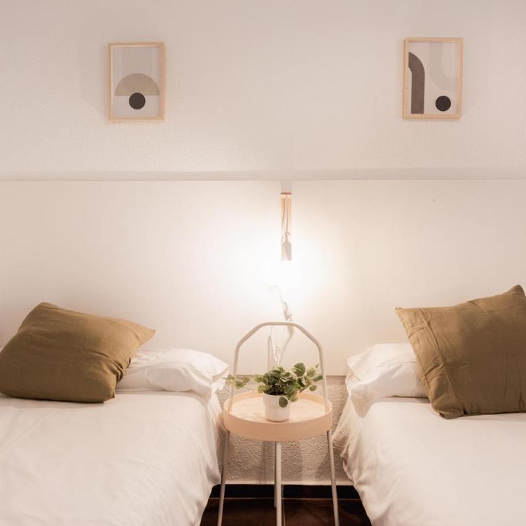 Apartamentos FV Flats Valencia - Mestalla 9 - Three-Bedroom Apartment - 4th Floor - 10