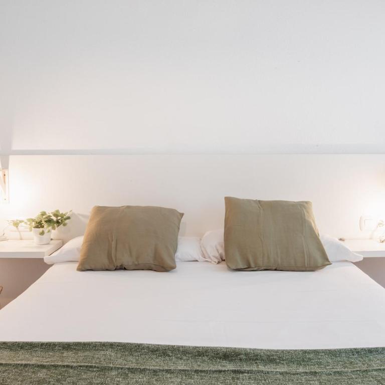 Apartamentos FV Flats Valencia - Mestalla 9 - Three-Bedroom Apartment - 4th Floor - 7