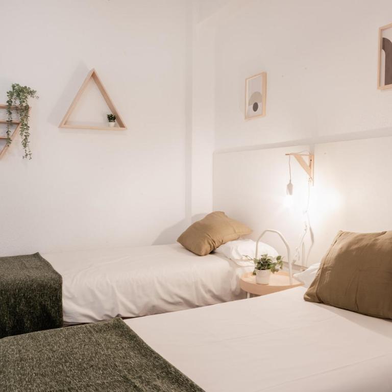 Apartamentos FV Flats Valencia - Mestalla 9 - Three-Bedroom Apartment - 4th Floor - 3