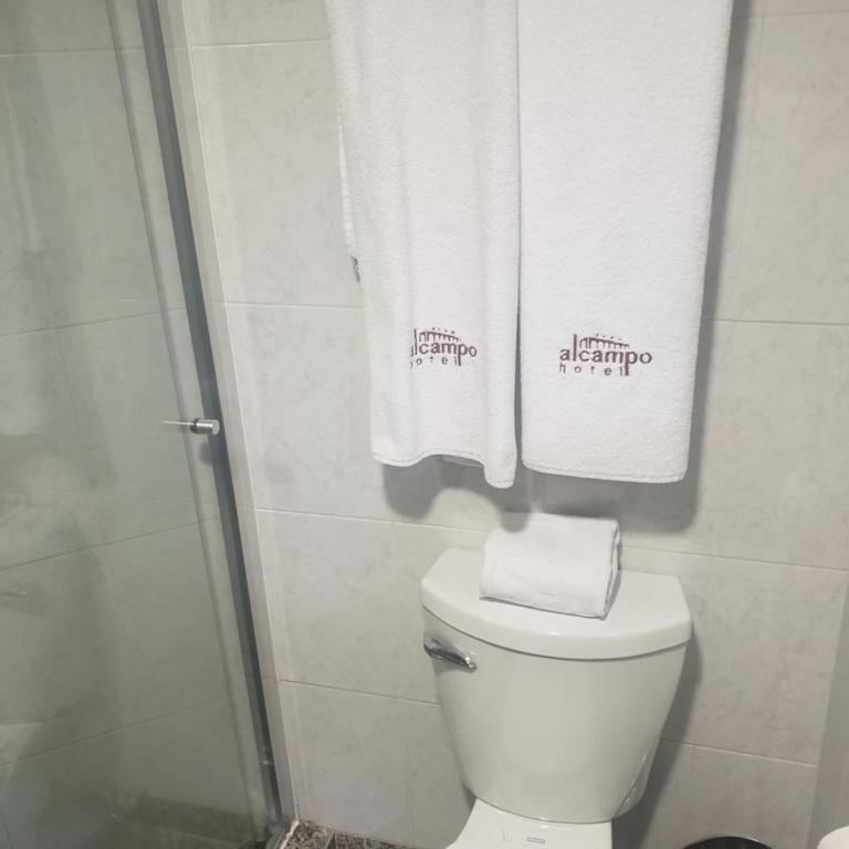 Hotel Alcampo - Deluxe Room - 9