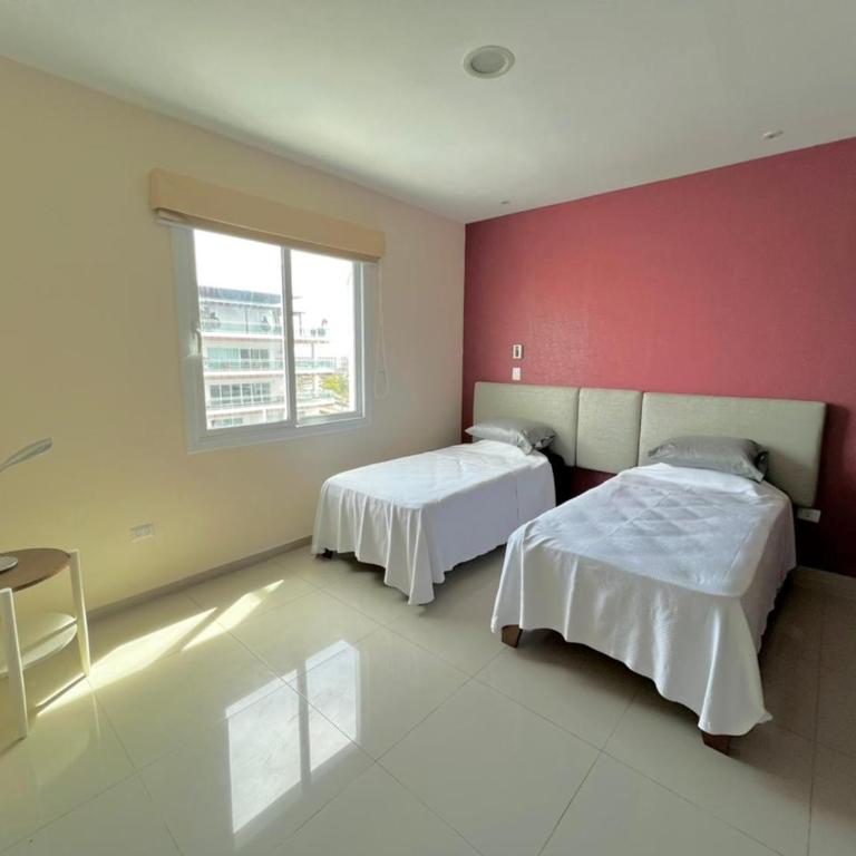 Pacifika 7007 con vista panorámica a la marina - Three-Bedroom Apartment - 12