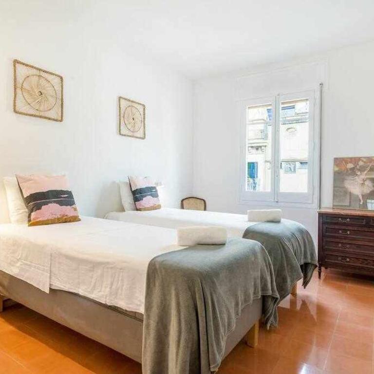 New top floor apt with a lot of light & air-con - Apartamento de 3 dormitorios - 5