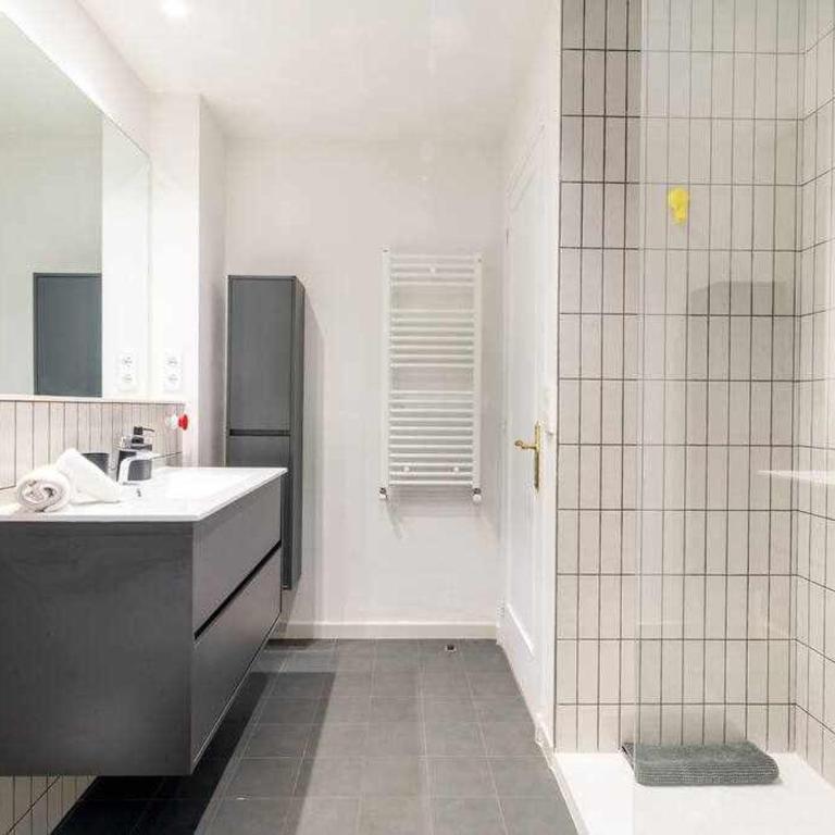 New top floor apt with a lot of light & air-con - Apartamento de 3 dormitorios - 6