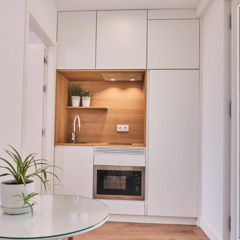 ALDARA SUITES - One-Bedroom Apartment - 6