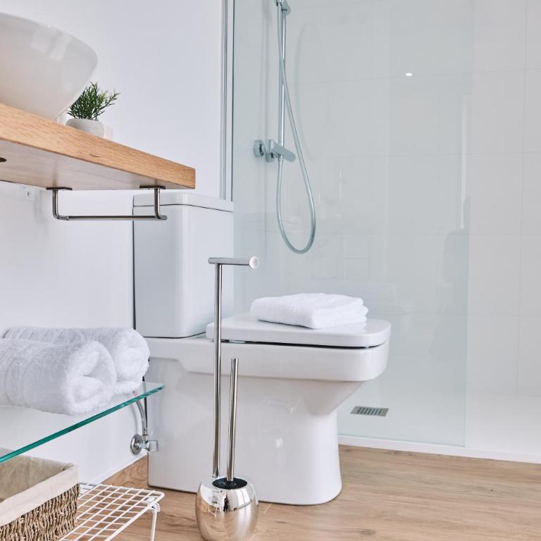 ALDARA SUITES - One-Bedroom Apartment - 10