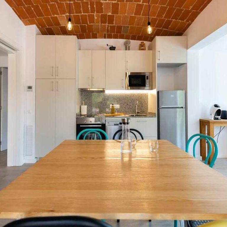 Newly renovated room w Pool & BikeParking - Habitación Doble - 26