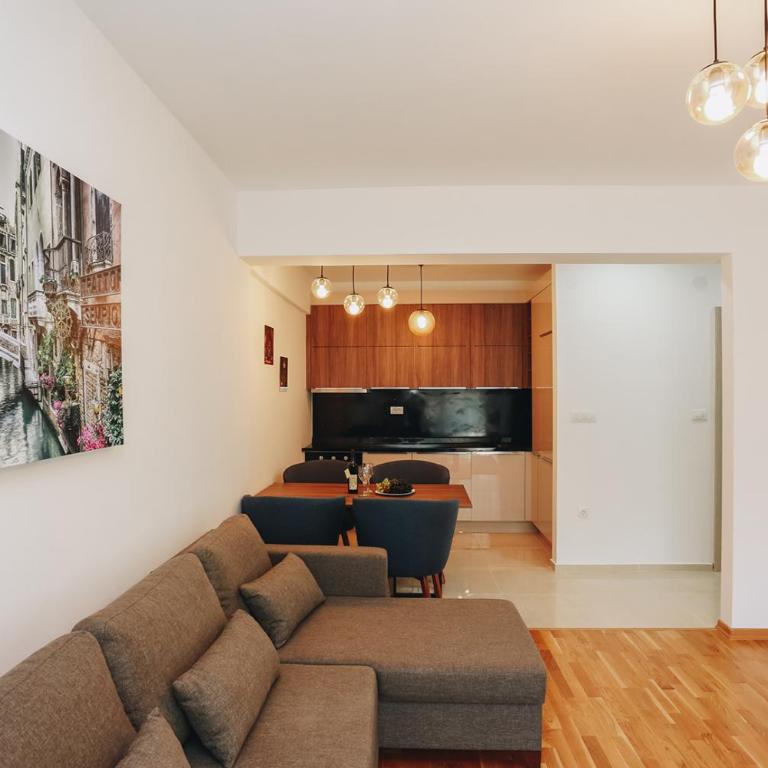 Status-M Apartments 140 - Two-Bedroom Apartment - 10