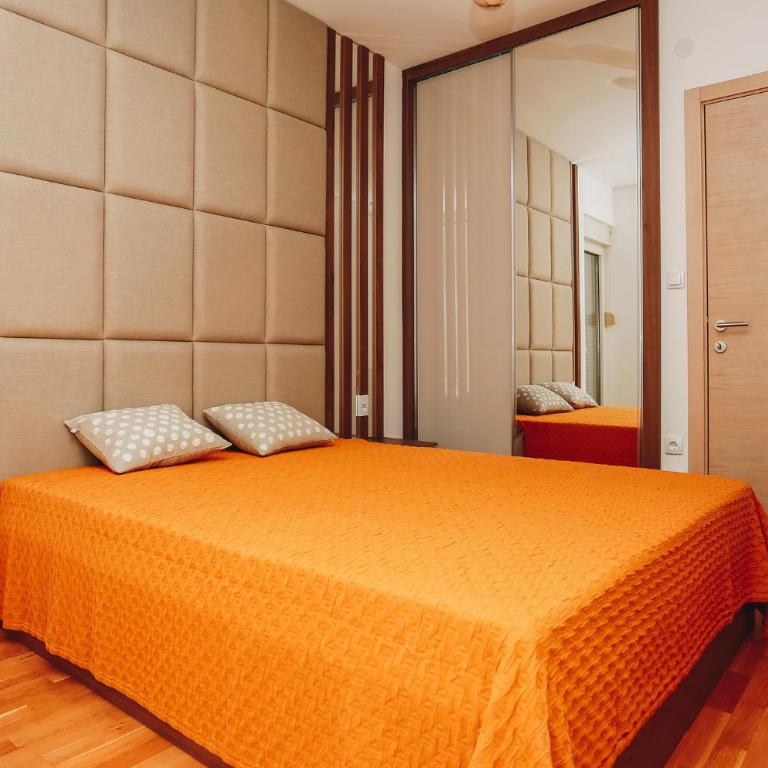 Status-M Apartments 140 - Two-Bedroom Apartment - 16