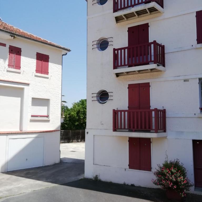 Superbe appartement 4 personnes Arcachon Abatilles avec parking 500m plage Péreire - One-Bedroom Apartment - 2