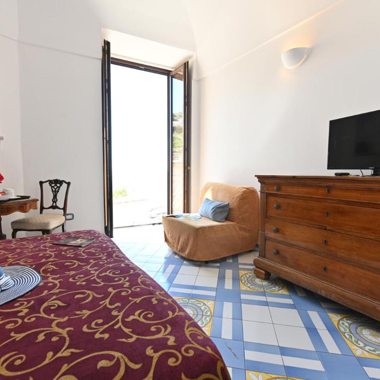 Hotel Croce Di Amalfi - Camera Matrimoniale con Balcone - 11