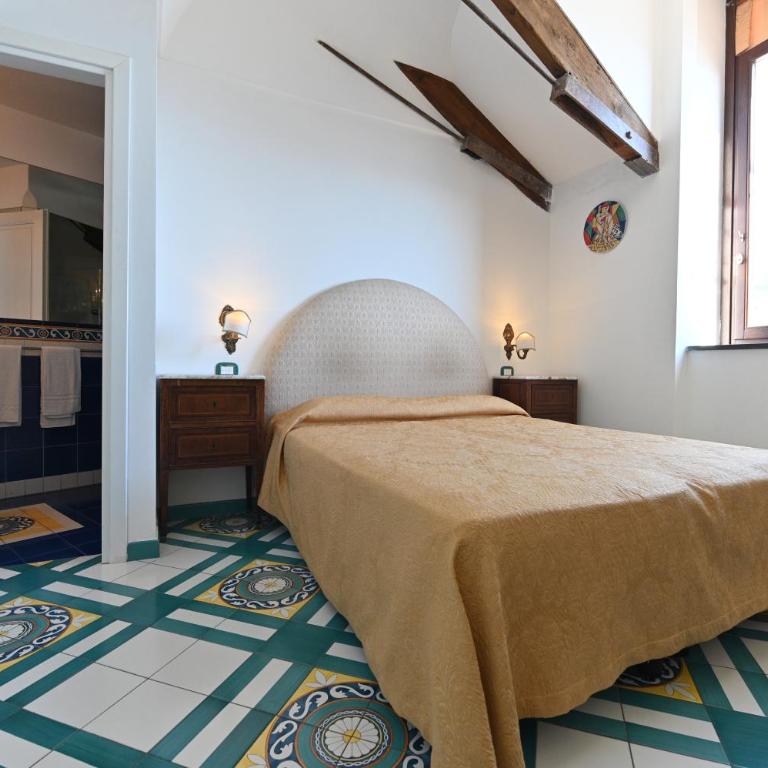 Hotel Croce Di Amalfi - Camera Matrimoniale con Vista Mare - 11