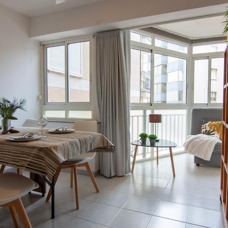 Apartamento 1a línea playa La Pineda y 5 min Port Aventura - One-Bedroom Apartment - 1