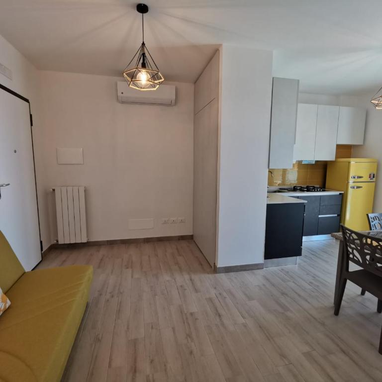 Residence Delfino Fronte Mare - Appartamento con 2 Camere da Letto - 9
