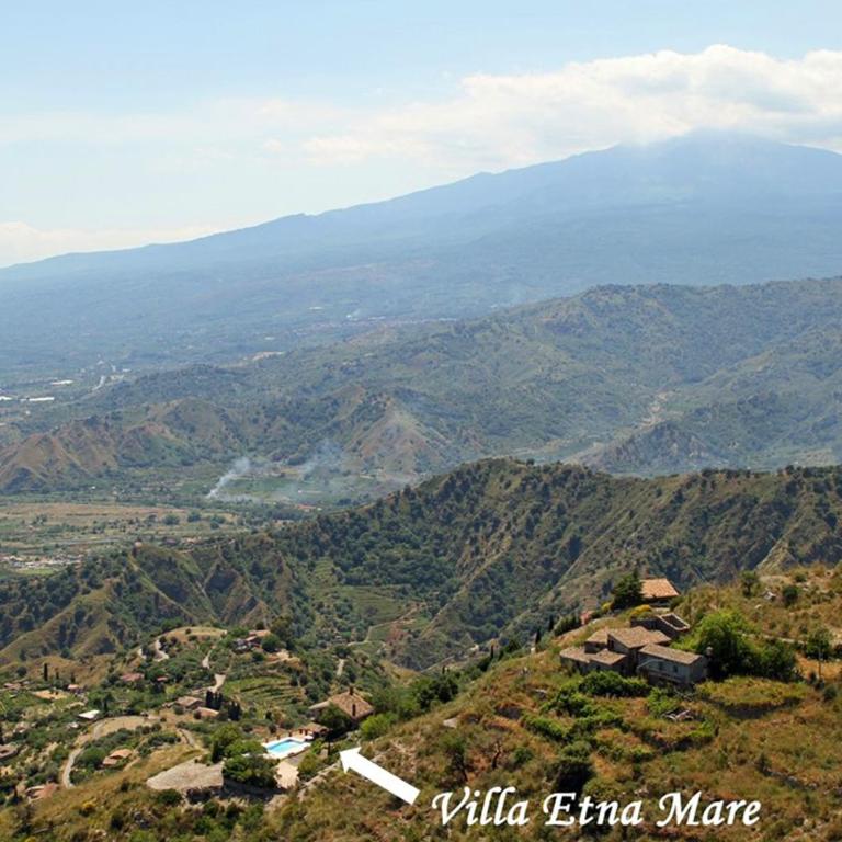 Villa Etna Mare - Pool villa in peaceful location with breathtaking views of the sea, Mt Etna & Taormina - - Three-Bedroom House - 19