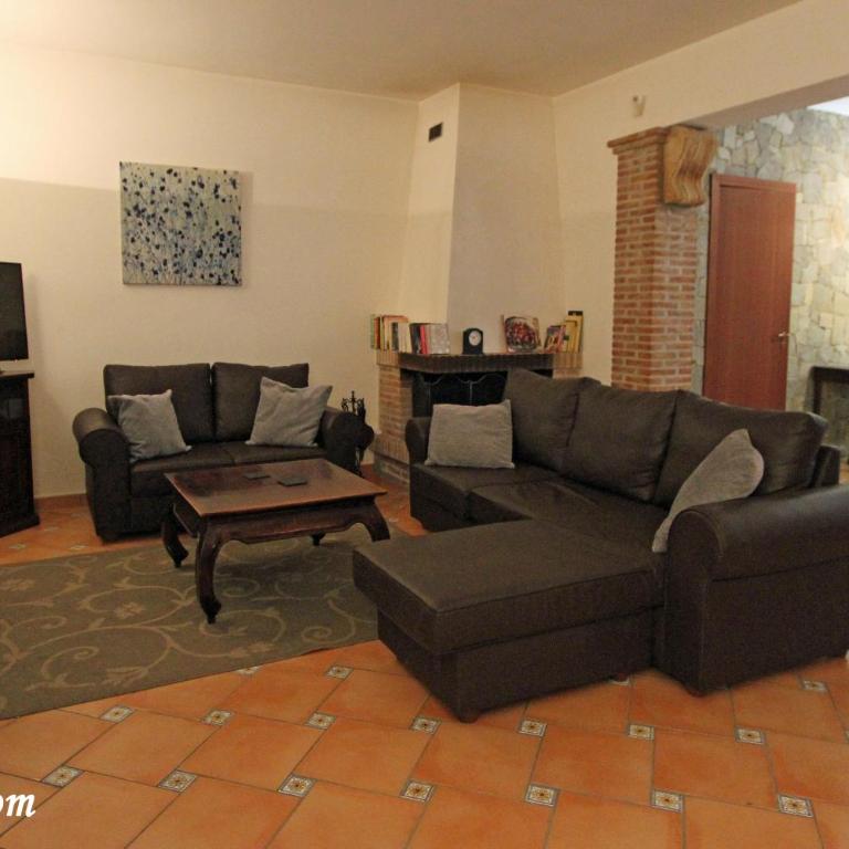 Villa Etna Mare - Pool villa in peaceful location with breathtaking views of the sea, Mt Etna & Taormina - - Three-Bedroom House - 16