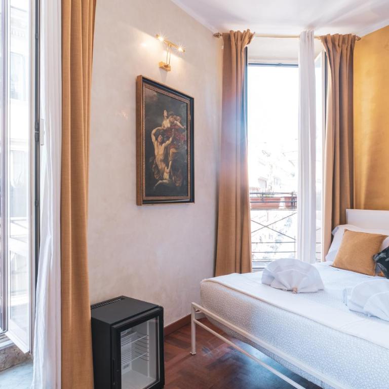 Golden Rooms Piazza di Spagna - Deluxe Double Room with Balcony - 8