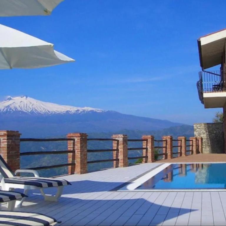 Villa Etna Mare - Pool villa in peaceful location with breathtaking views of the sea, Mt Etna & Taormina - - Three-Bedroom House - 2