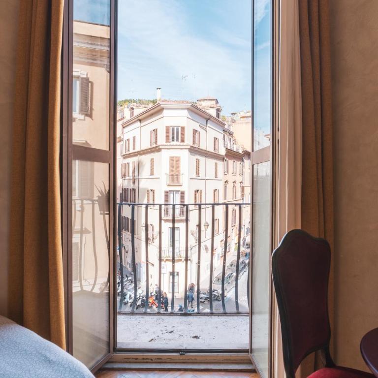 Golden Rooms Piazza di Spagna - Executive Triple Room - 7