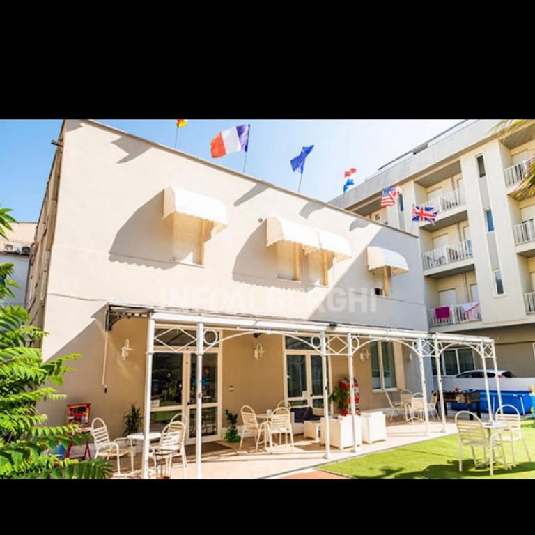 Hotel Silvana Beach - Camera Matrimoniale Standard - 1