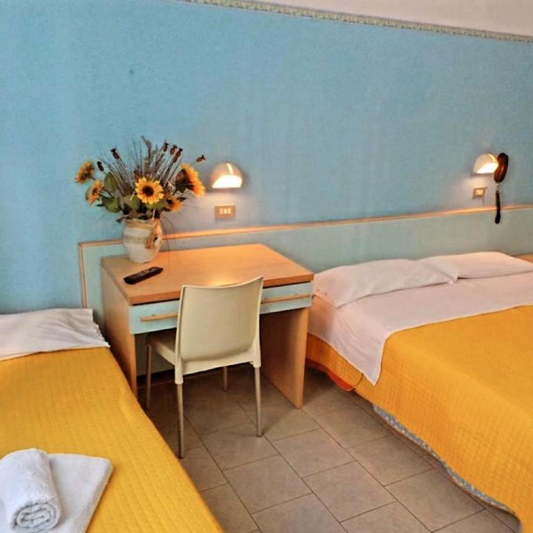 Hotel Silvana Beach - Camera Matrimoniale Standard - 3