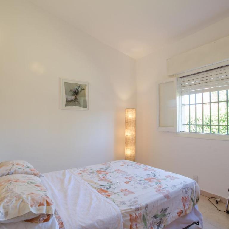 Casa en Villa Carlos Paz con Pileta , Quincho y Jardín a Pasos del Centro - Two-Bedroom House - 16