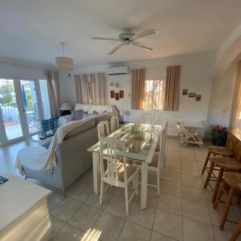 Villa Chimenea with pool and lovely garden - Villa de 3 dormitorios - 9