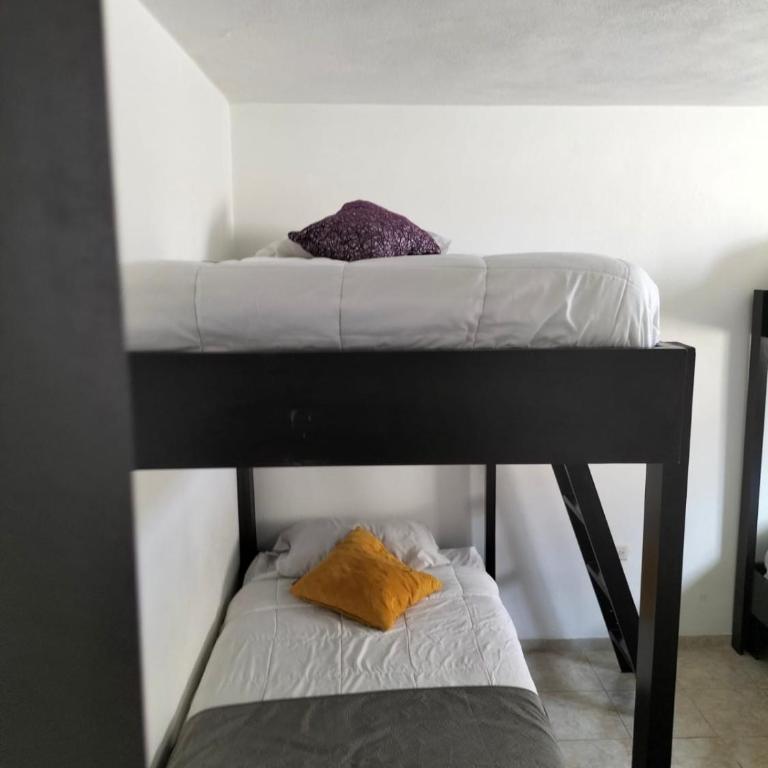 Hostal San Bernabé - Bed in 4-Bed Mixed Dormitory Room - 3